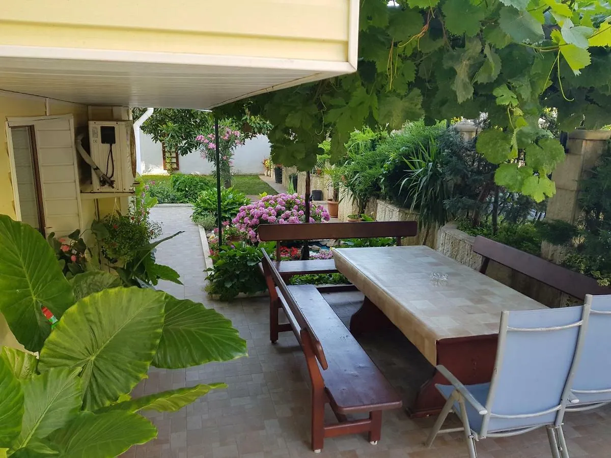 Vladimirov Guest House Primorsko Bulgaria